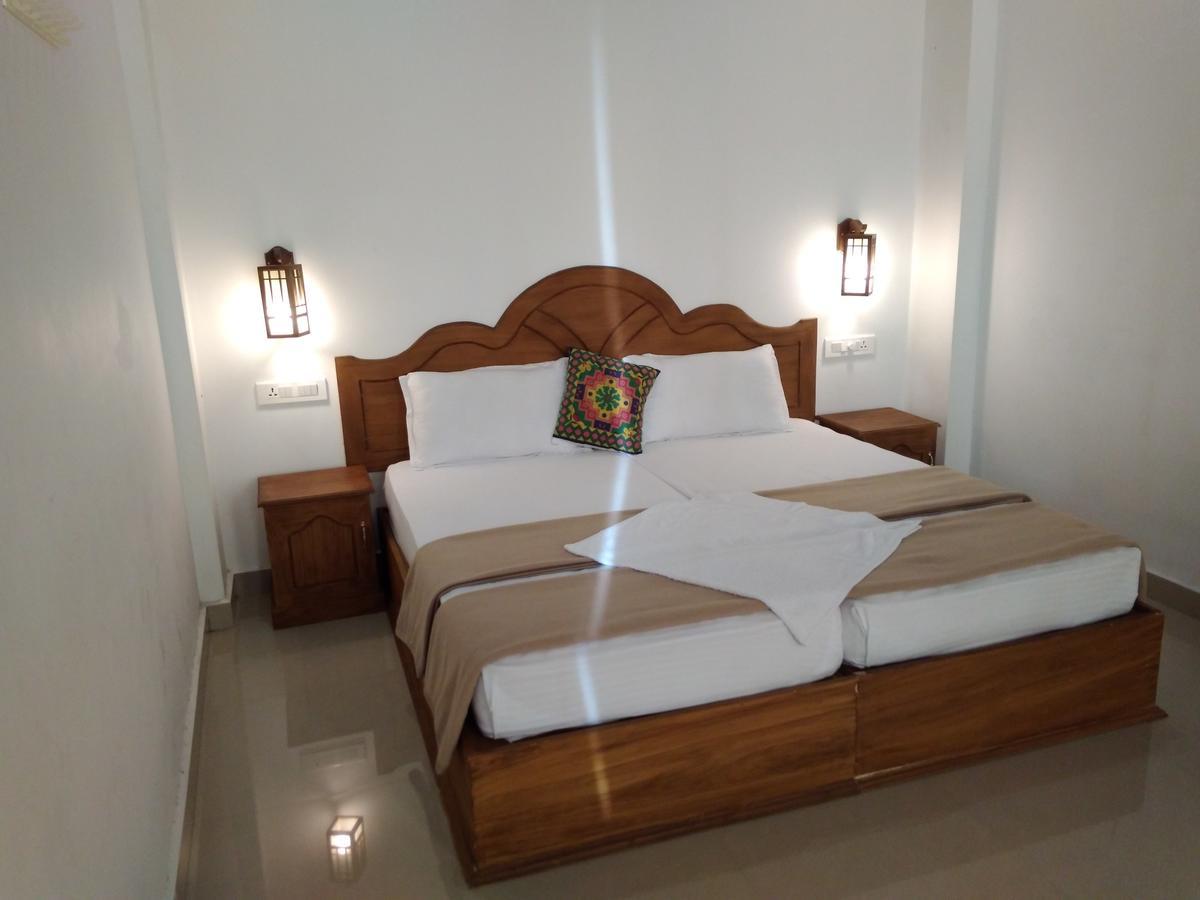 Holiday Villa Thekkady Ngoại thất bức ảnh
