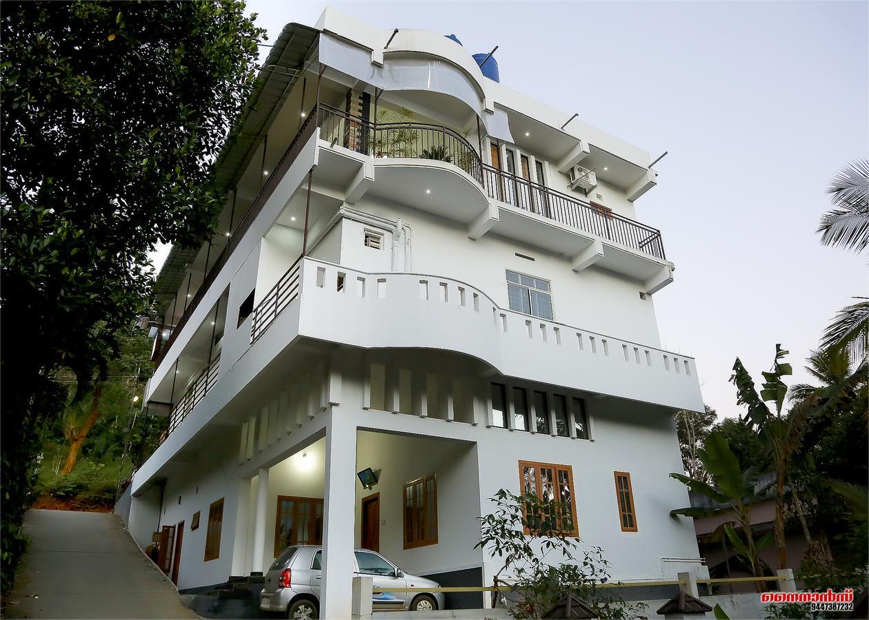 Holiday Villa Thekkady Ngoại thất bức ảnh